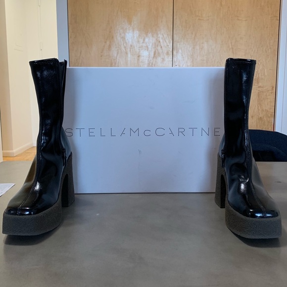 STELLA MCCARTNEY Patent Platform Ankle Boo… - Picture 4 of 8